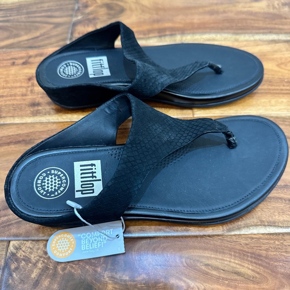 Fitflop Black Sandals size 6 Womes